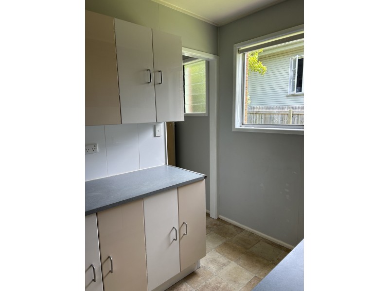2/2 Sorrento, Margate QLD 4019