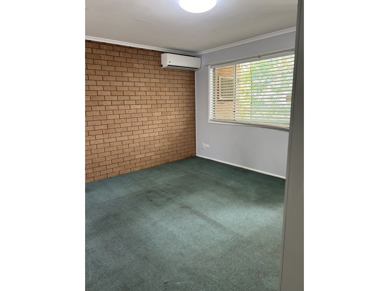 2/2 Sorrento, Margate QLD 4019