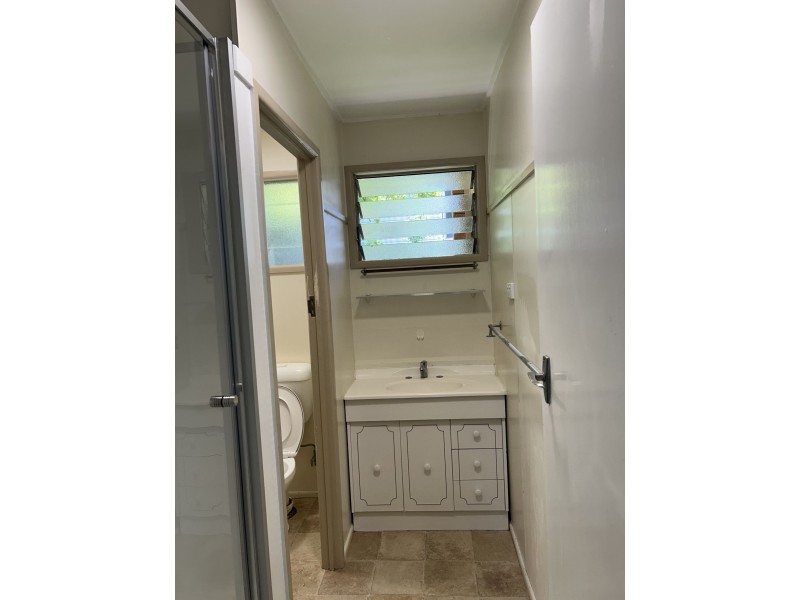 2/2 Sorrento, Margate QLD 4019