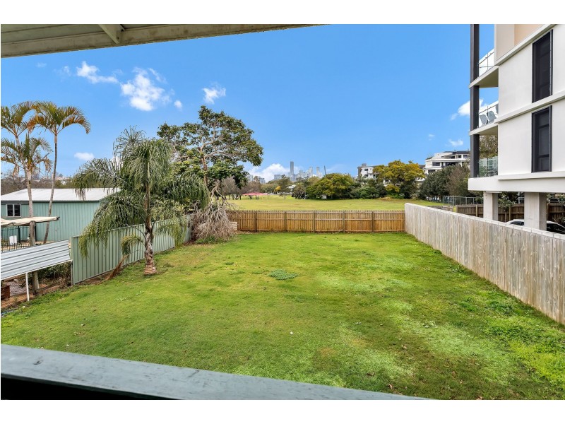 49 Cartwright Street, Windsor QLD 4030