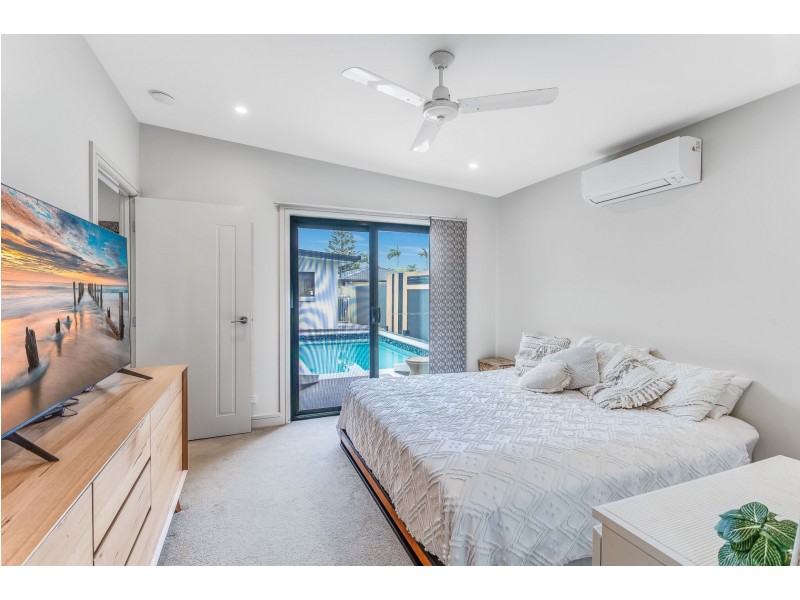 56 Shea Street, Scarborough QLD 4020