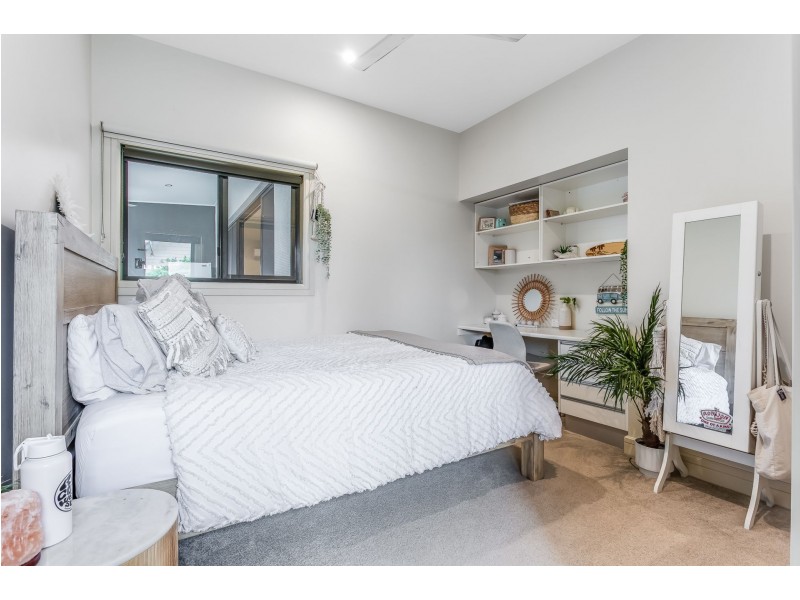 56 Shea Street, Scarborough QLD 4020