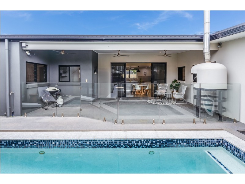 56 Shea Street, Scarborough QLD 4020