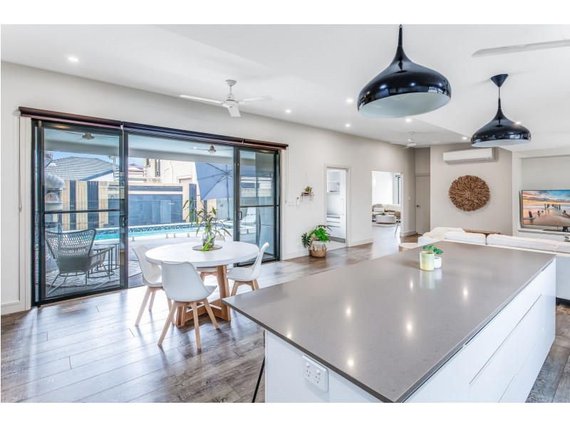 56 Shea Street, Scarborough QLD 4020