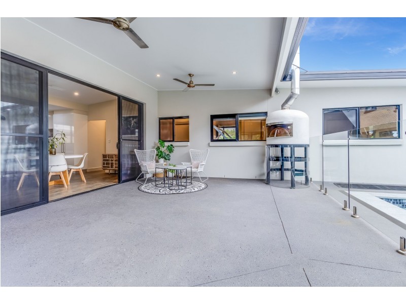 56 Shea Street, Scarborough QLD 4020