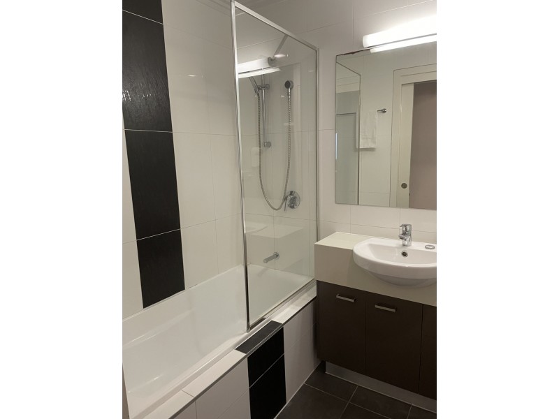 303/19 Okeefe Street, Woolloongabba QLD 4102