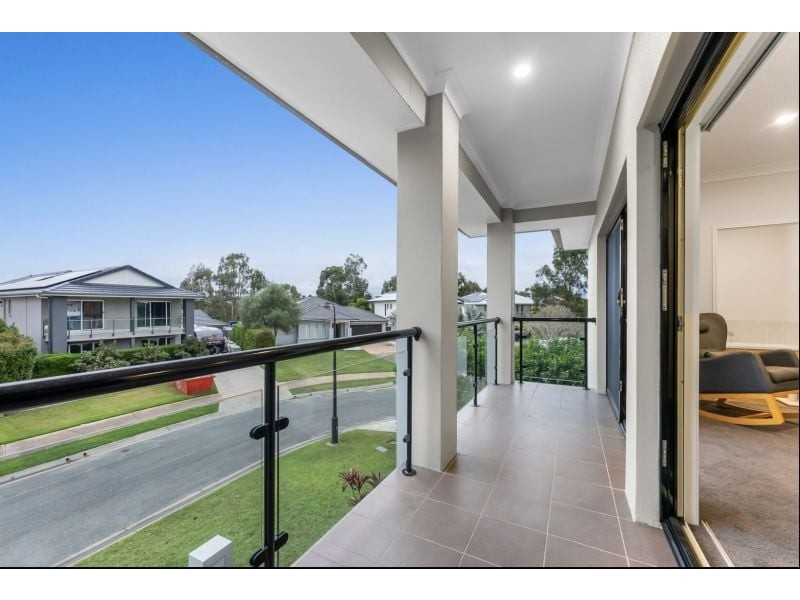 6 Armour Close, North Lakes QLD 4509