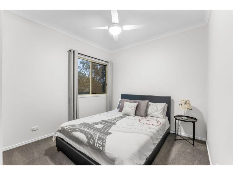 6 Armour Close, North Lakes QLD 4509