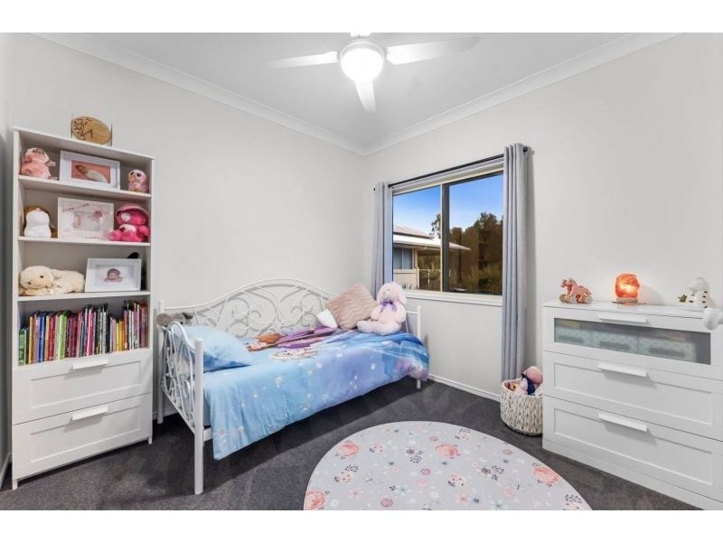 6 Armour Close, North Lakes QLD 4509
