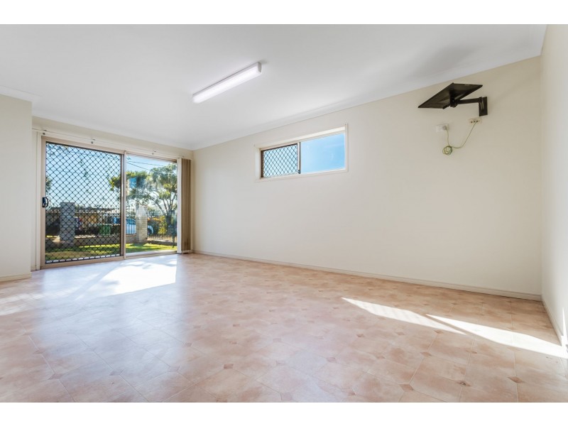 15 Beedham Street, Clontarf QLD 4019