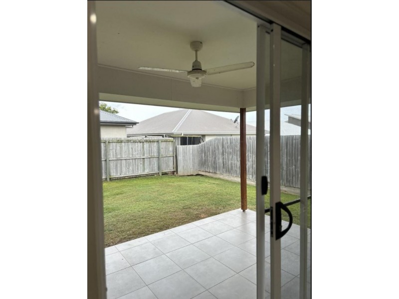 10 Basalt Street, North Lakes QLD 4509