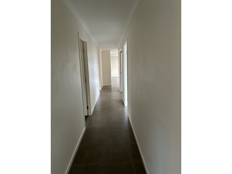 10 Basalt Street, North Lakes QLD 4509