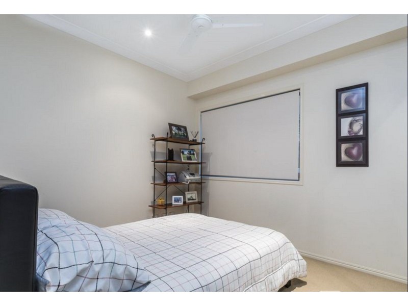 11 Mariner Court, Newport QLD 4020