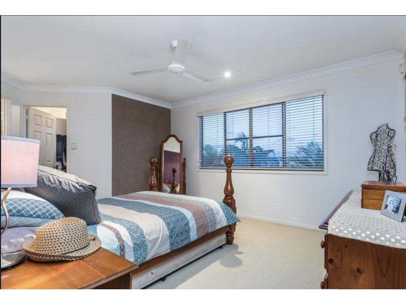 11 Mariner Court, Newport QLD 4020