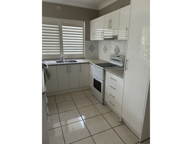 Level 1/1/10 Caroline Street, Woody Point QLD 4019