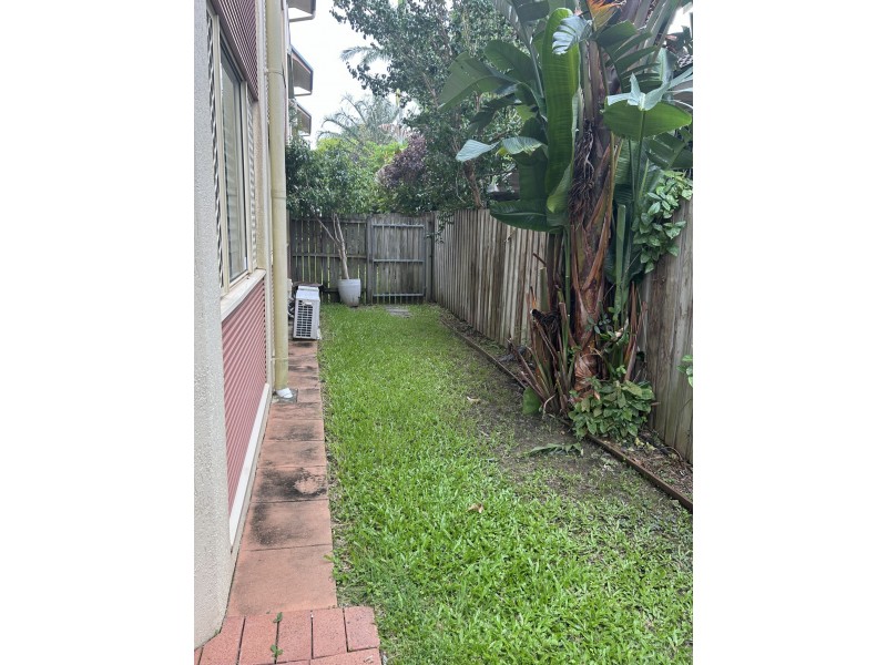 Level 1/1/10 Caroline Street, Woody Point QLD 4019