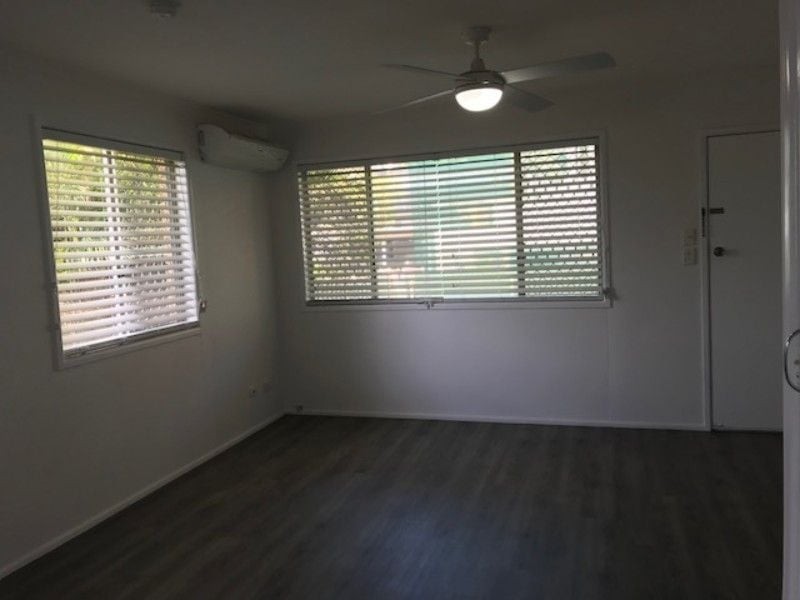 4/2 Sorrento, Margate QLD 4019