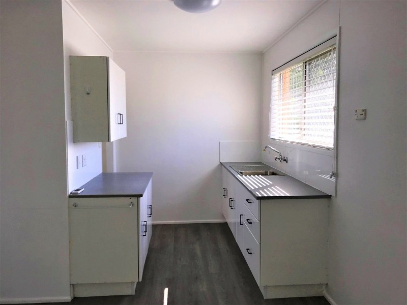 4/2 Sorrento, Margate QLD 4019