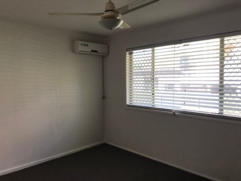 4/2 Sorrento, Margate QLD 4019