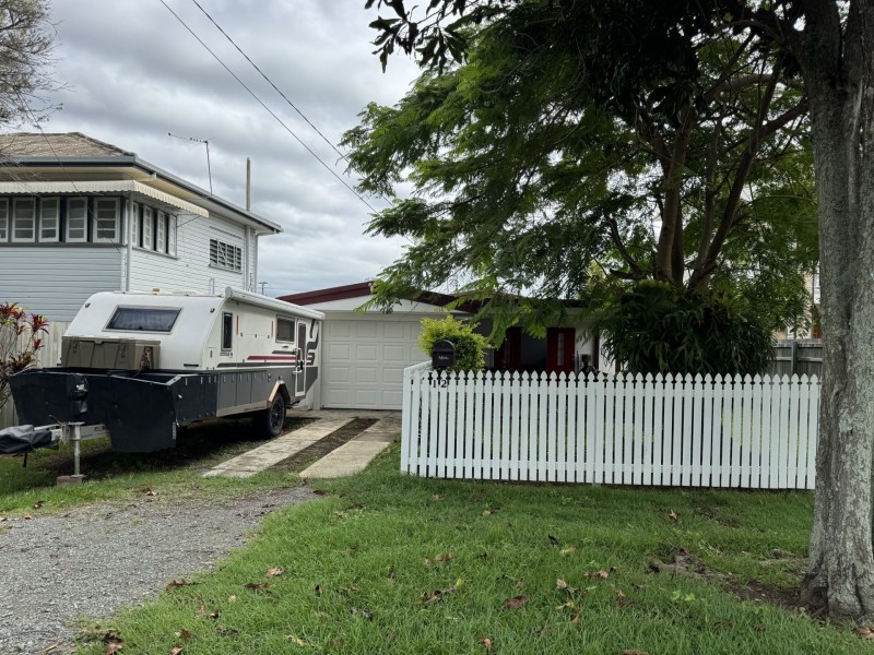 12 Hobbs Street, Scarborough QLD 4020