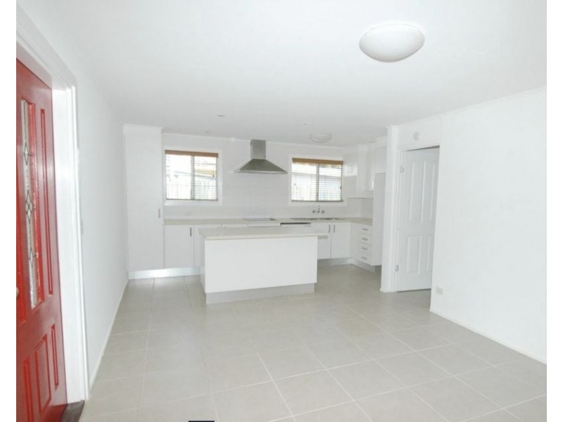 12 Hobbs Street, Scarborough QLD 4020