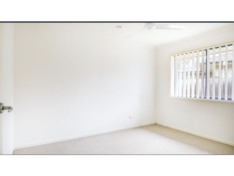 4 Rigden Close, Morayfield QLD 4506