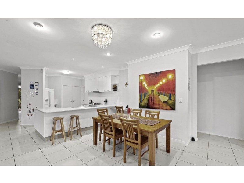 34 Peron Crescent, North Lakes QLD 4509