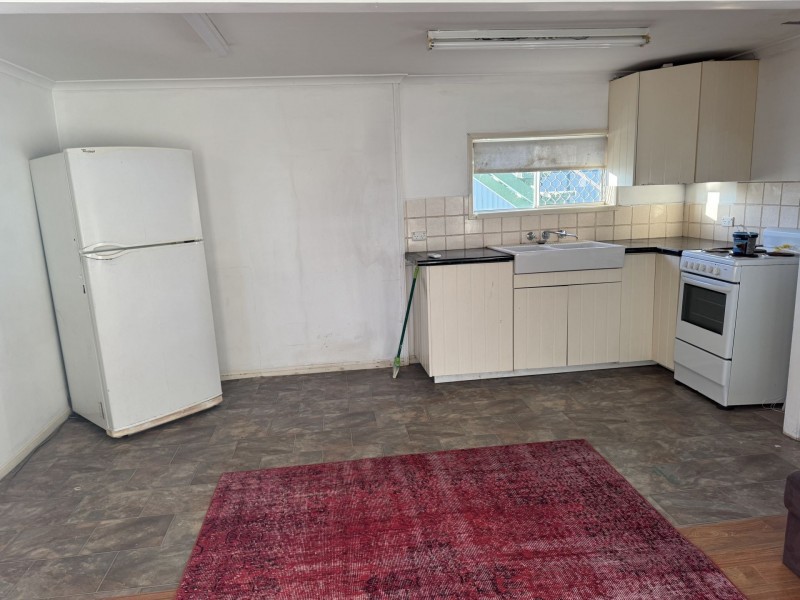 1a/101 Ashmole Road, Redcliffe QLD 4020