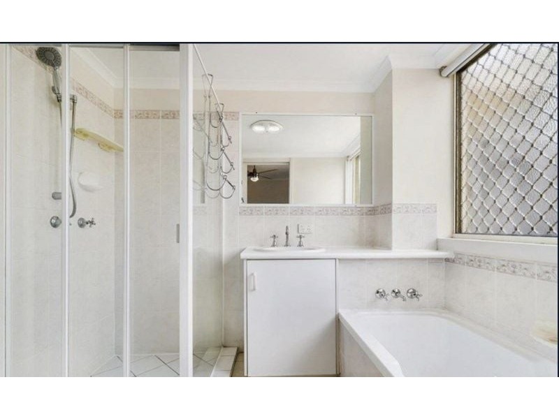 Level 1/1/10 Caroline Street, Woody Point QLD 4019