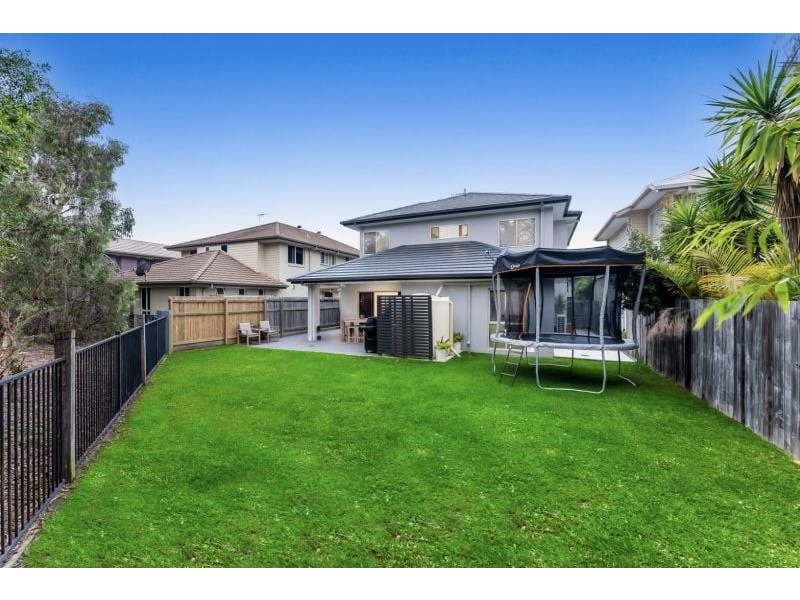 6 Armour Close, North Lakes QLD 4509