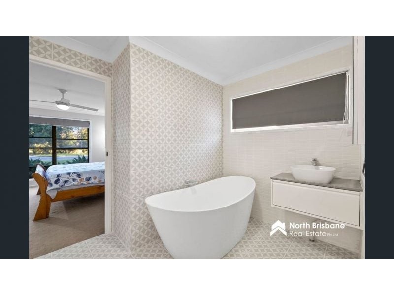 2 Jamaica Drive, Deception Bay QLD 4508