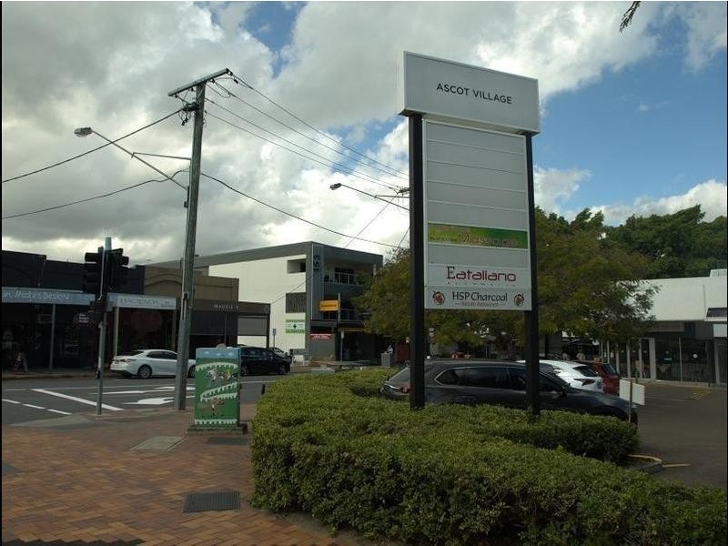 160 Racecourse Road, Ascot QLD 4007