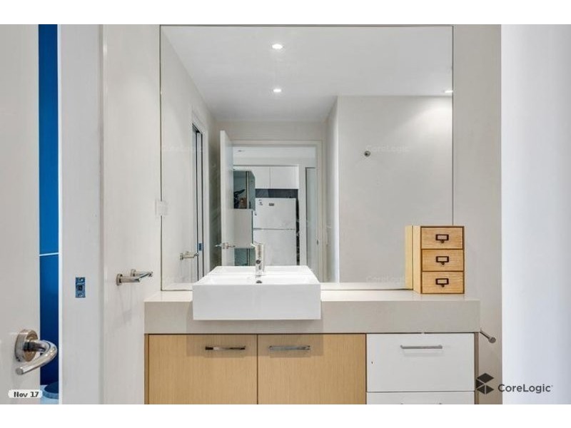 213/30-32 Paradise Island, Surfers Paradise QLD 4217