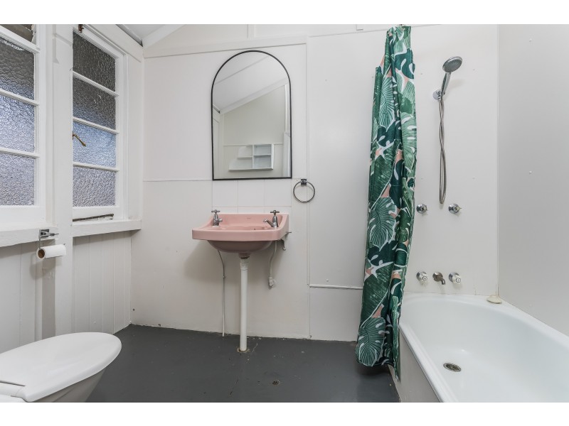 55 Adamson Street, Wooloowin QLD 4030