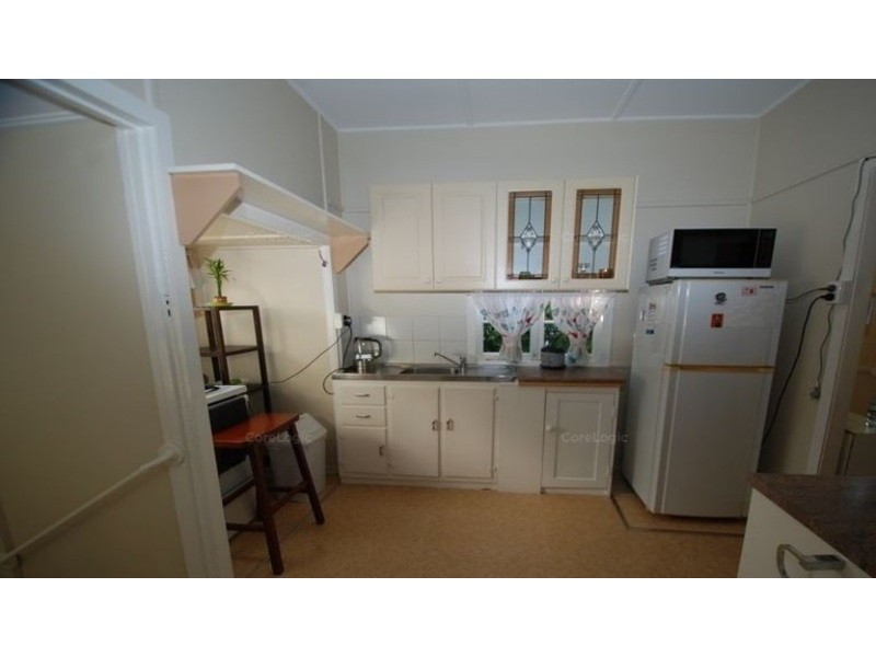 103 Flinders Parade, Scarborough QLD 4020