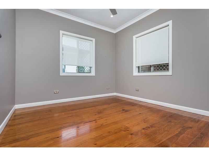 43 James Street, Scarborough QLD 4020