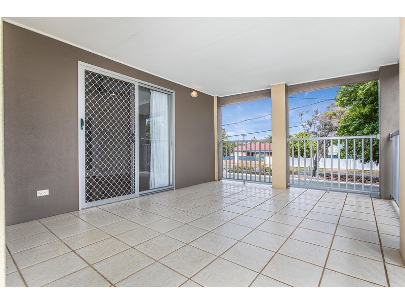 43 James Street, Scarborough QLD 4020