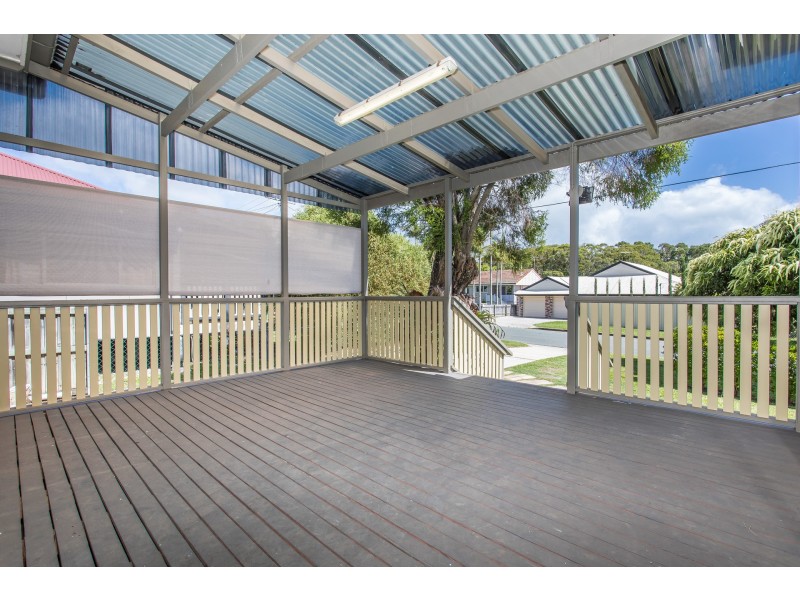 17 HIGHLAND STREET, Redcliffe QLD 4020