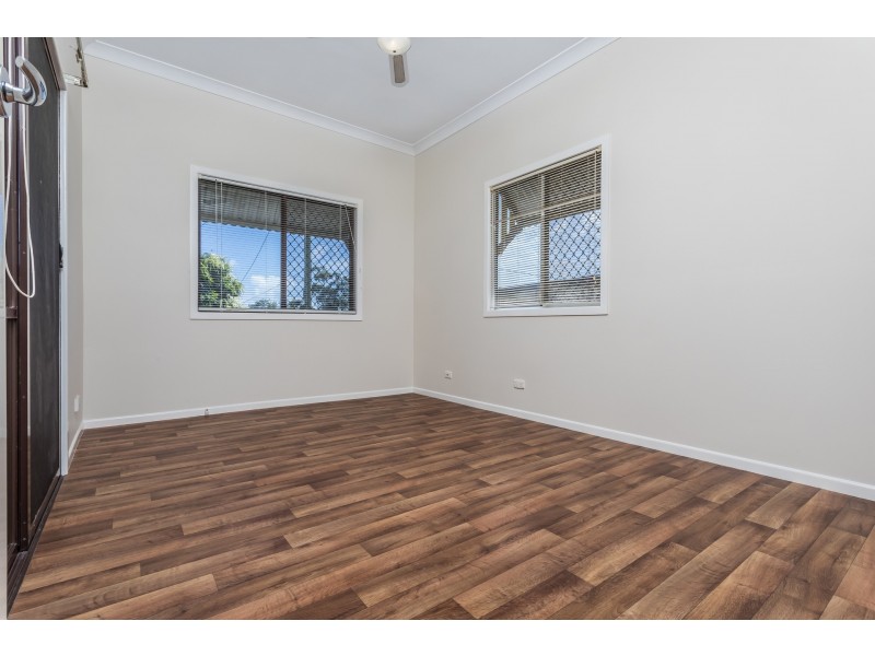 17 HIGHLAND STREET, Redcliffe QLD 4020