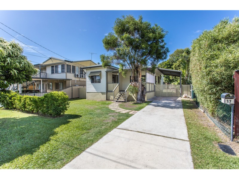 17 HIGHLAND STREET, Redcliffe QLD 4020