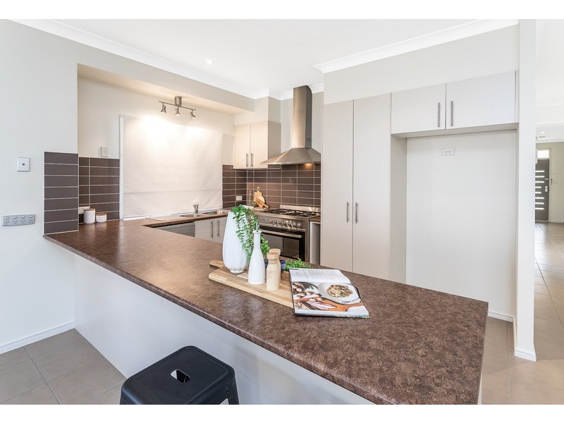18 Ningaui Crescent, North Lakes QLD 4509