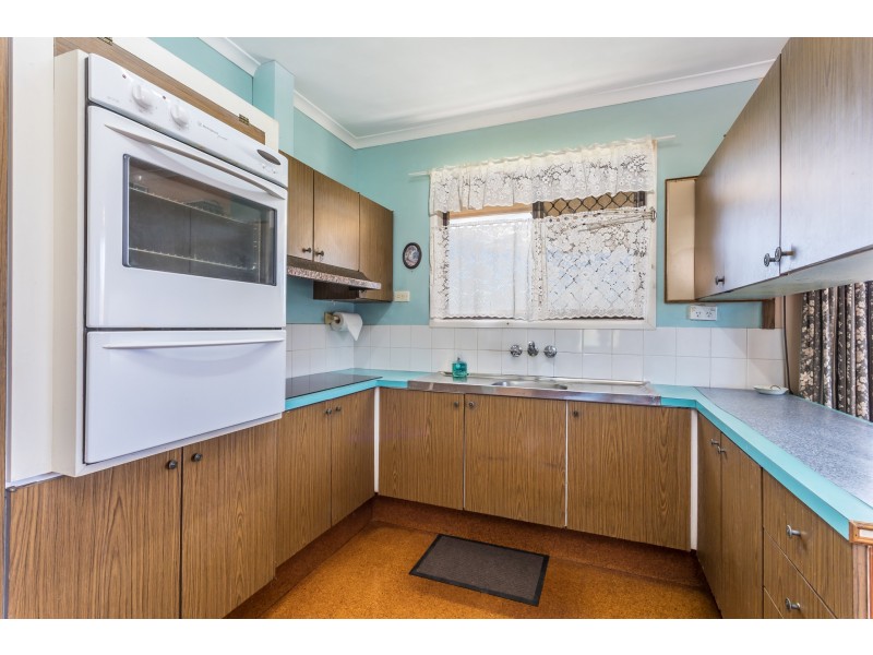 22 Porter Street, Redcliffe QLD 4020