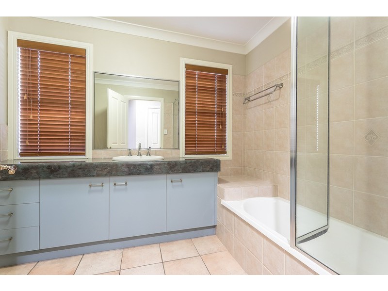 15 Horsburgh Street, Kelvin Grove QLD 4059