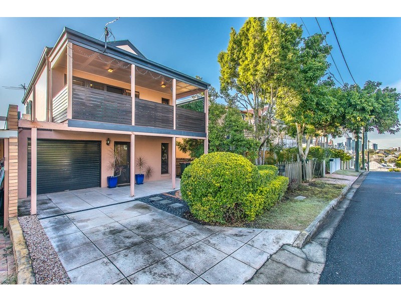 15 Horsburgh Street, Kelvin Grove QLD 4059