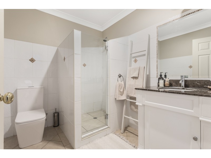 21 Griffith Road, Scarborough QLD 4020