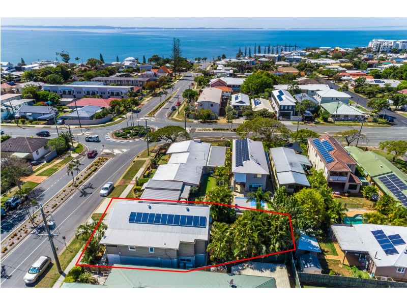 21 Griffith Road, Scarborough QLD 4020