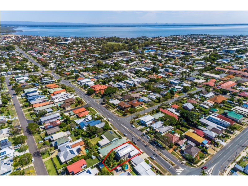 21 Griffith Road, Scarborough QLD 4020