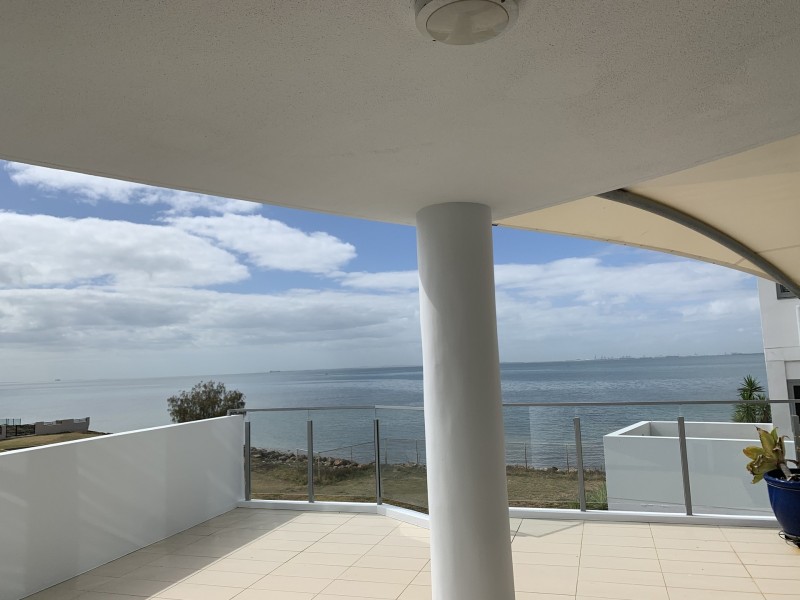 14 Oxley Avenue, Woody Point QLD 4019