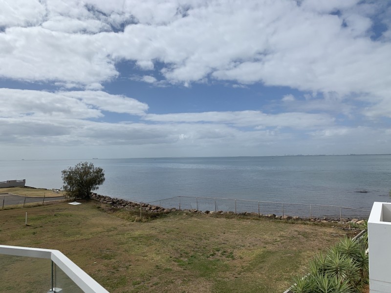 14 Oxley Avenue, Woody Point QLD 4019
