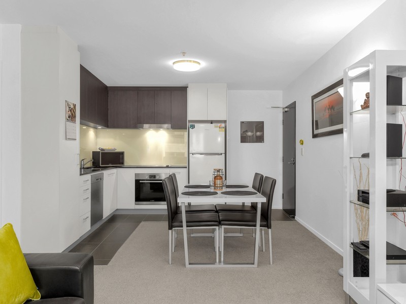 1005/18 Thorn Street, Kangaroo Point QLD 4169